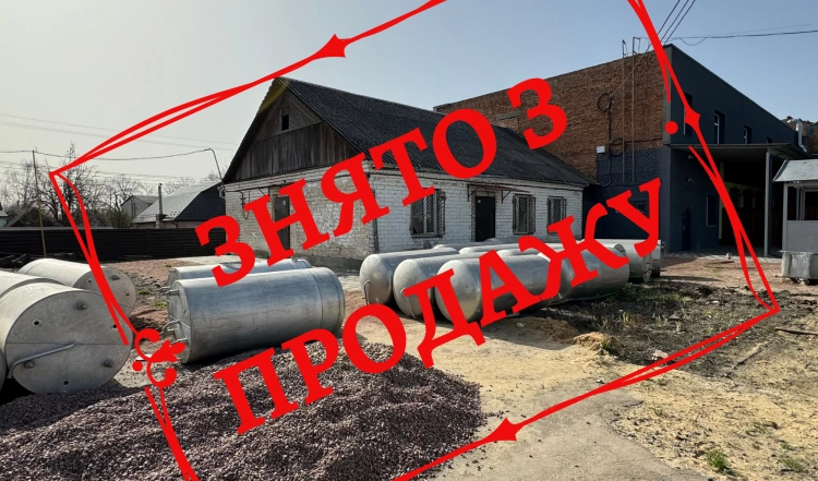 Продаж ОКРЕМОГО приміщення разом з ФАСАДНОЮ ДІЛЯНКОЮ р-н Крошні в Житомирі